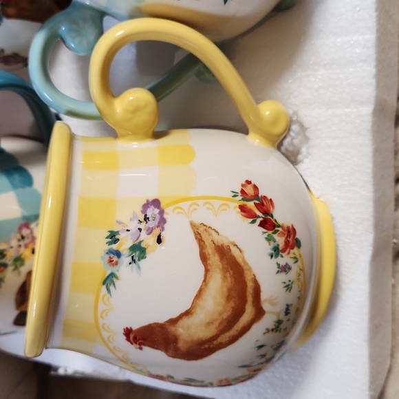 BNIB Pioneer Woman Novelty Gingham 4-Piece Mug Set - Picture 2 of 8